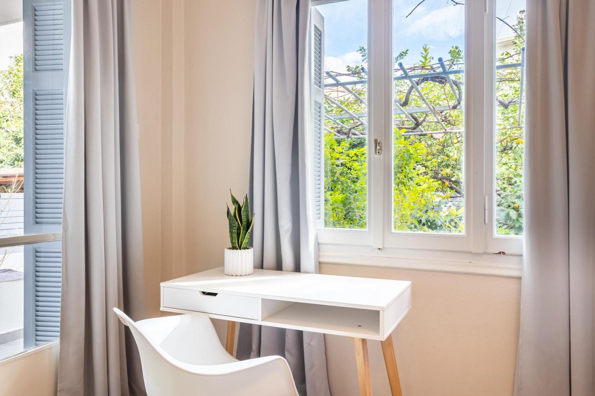 A Homes Greece - Urban Garden Retreat Каламата Экстерьер фото